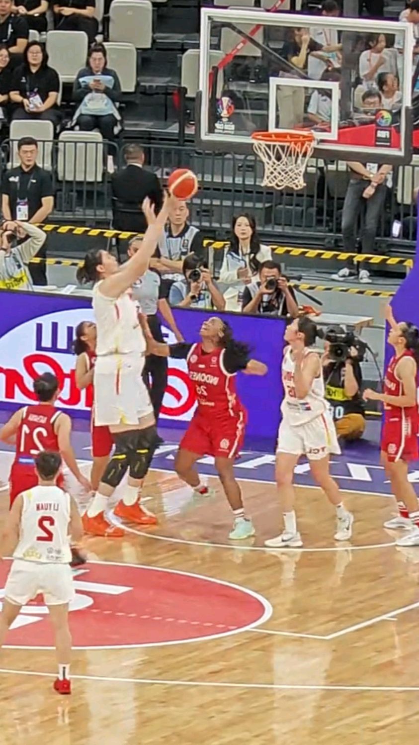 亚洲杯-张子宇11分钟13分中国女篮狂胜印尼51分