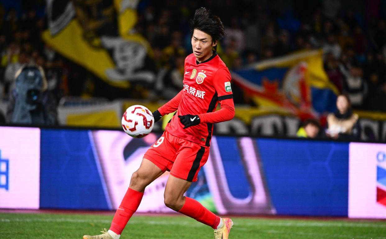 中超-莱昂纳多传射李新翔破门十人海港3-1河南的简单介绍